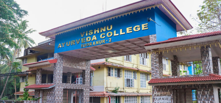 17BDD936152_coverImage